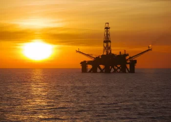 Petróleo y gas siguen siendo los pilares de la matriz energética, asegura Coparmex