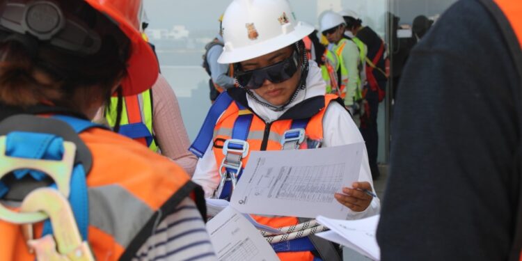 Gobierno de Puebla apuesta por certificación de competencias en energía solar