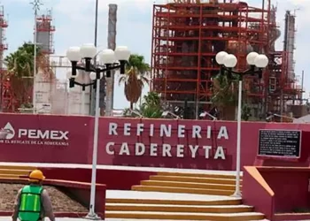 Producción de gas LP de Pemex se desplomó 16 % anual en septiembre