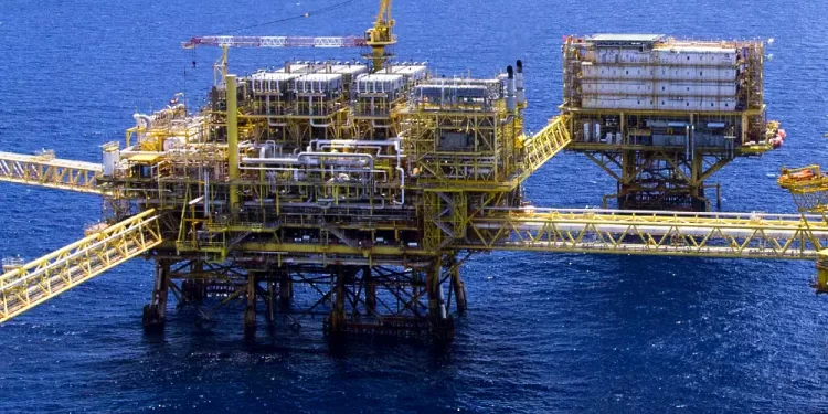 Producción mexicana de petróleo caerá 800 mil barriles para 2035: IEA