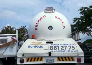 Amplía CNE al 31 de diciembre plazo para colocación de balizado en vehículos de reparto de combustibles