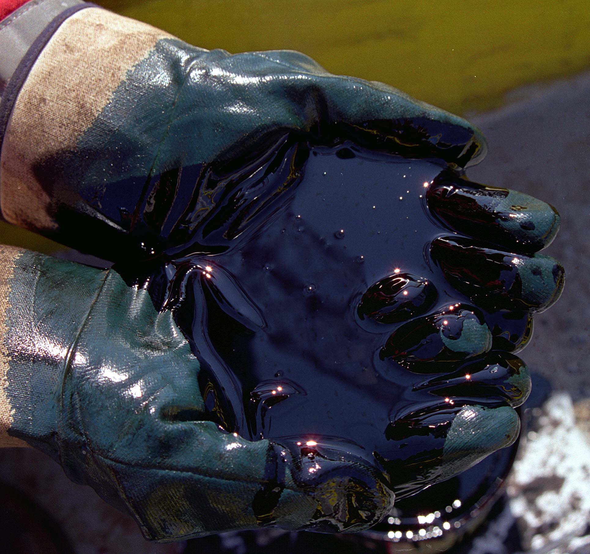 MP-KINYAM®: Tecnología Acrílica que Redefine la Deshidratación de Crudos Pesados