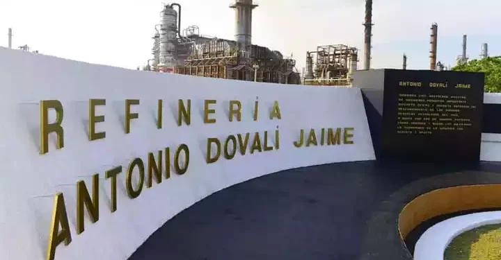 Supervisan titulares de SENER, Pemex y CFE montaje del reactor de hidrotratamiento en la Refinería de Salina Cruz