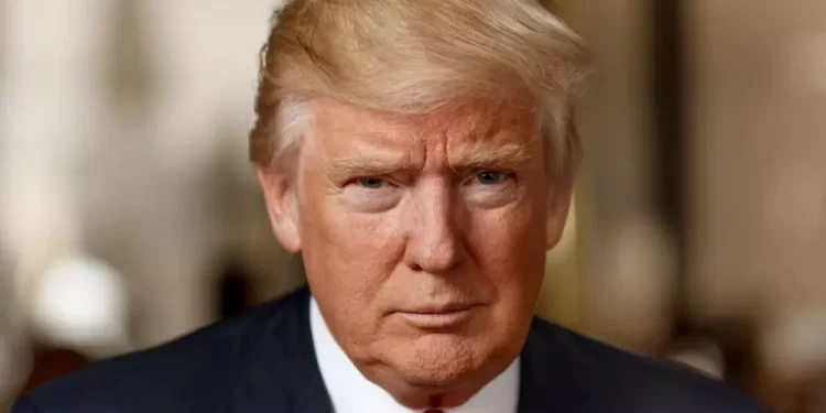 Aranceles a quien dé petróleo a Cuba, amenaza Trump