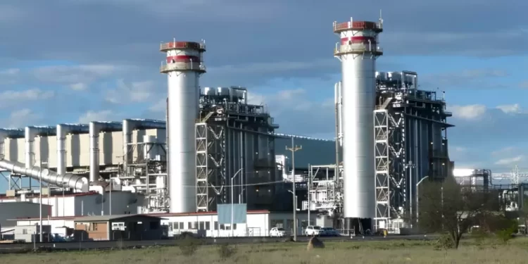 Amarra Cox financiamiento bancario por 2.6 mil millones de dls para compra de Iberdrola México