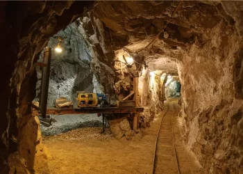 Llaman a destrabar permisos de concesiones mineras y explorar yacimientos