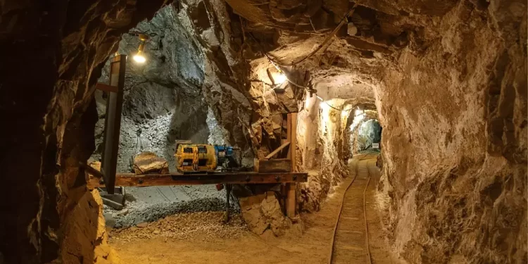 Llaman a destrabar permisos de concesiones mineras y explorar yacimientos