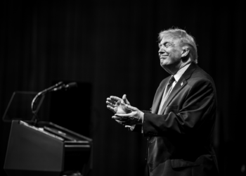 Trump: Venezuela entregará hasta 50 millones de barriles de petróleo a EU