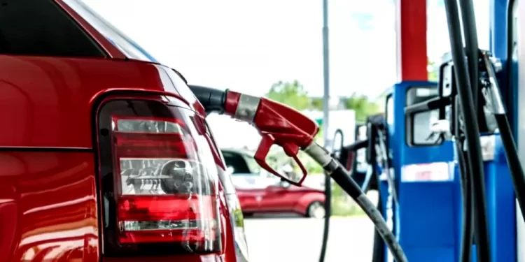 Bajaron precios de gasolinas en una semana