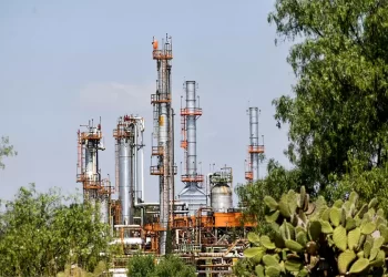Reducirá Pemex 38 millones de toneladas de emisiones por cada mil barriles de crudo procesado
