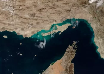 Irán consideraría abrir el Estrecho de Ormuz solo si los barcos pagan en yuanes
