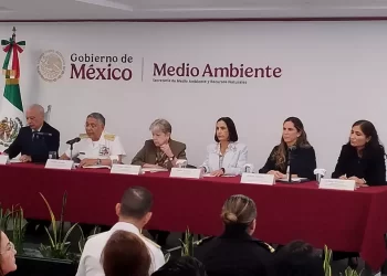 Chapopoteras de Cantarell, principal origen del derrame petrolero en el Golfo