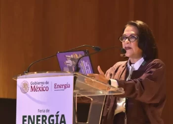 (Emilia Calleja Alor, directora general de CFE)