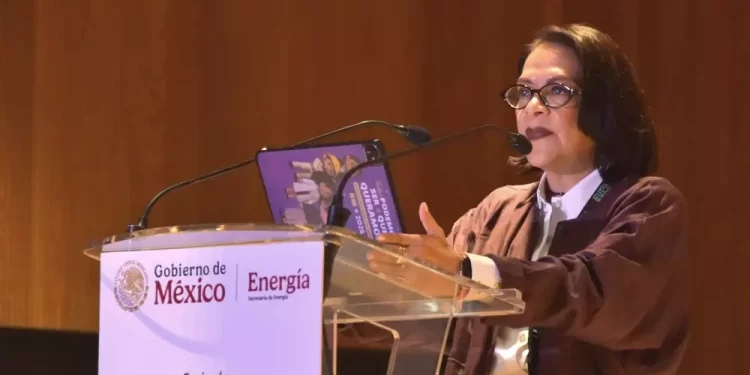 (Emilia Calleja Alor, directora general de CFE)