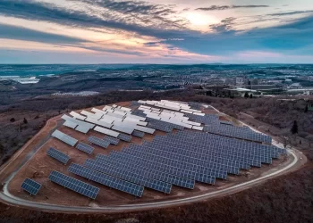 Incorpora CFE Calificados a su portafolio energía renovable de dos proyectos fotovoltaicos