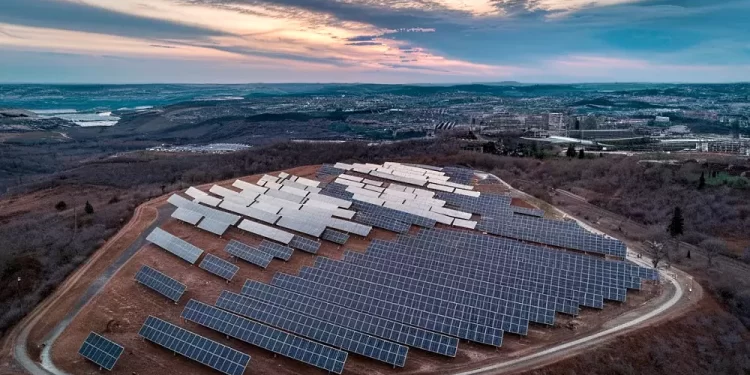 Incorpora CFE Calificados a su portafolio energía renovable de dos proyectos fotovoltaicos