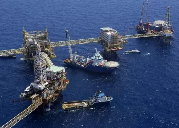 Gobierno invierte menos en Pemex y pega en crecimiento económico del país: México Evalúa