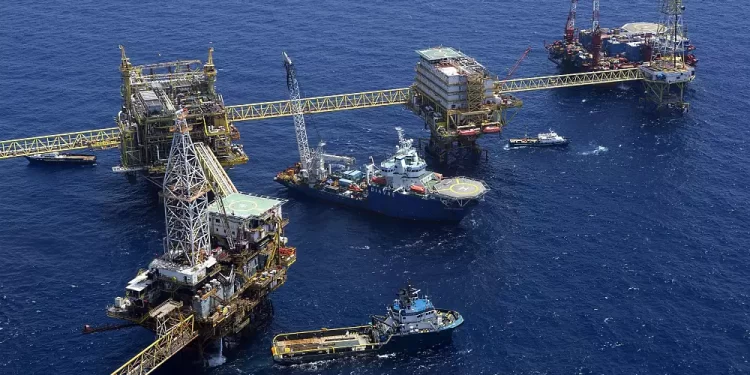 Gobierno invierte menos en Pemex y pega en crecimiento económico del país: México Evalúa