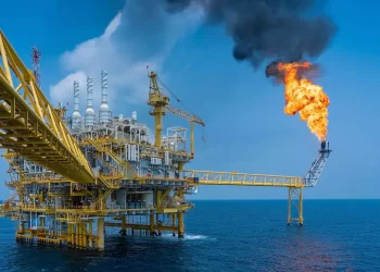 Presenta Pemex en Londres estrategia para reducir quema rutinaria de gas