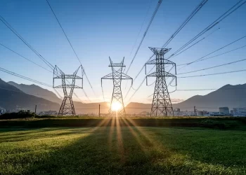 CFE alista inversión para casi una veintena de obras eléctricas en la primera mitad del año