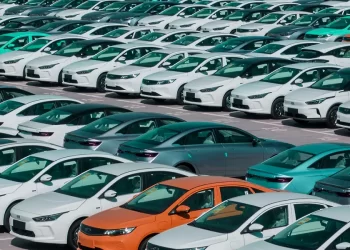 Se recupera industria automotriz en el primer tercio de 2026