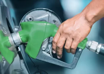 Pese a conflicto en Medio Oriente, no habrá “gasolinazos”: Sheinbaum