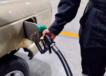 Apoyo a automovilistas mediante descuentos al IEPS costará 28.7 mil millones de pesos en 2026: CIEP