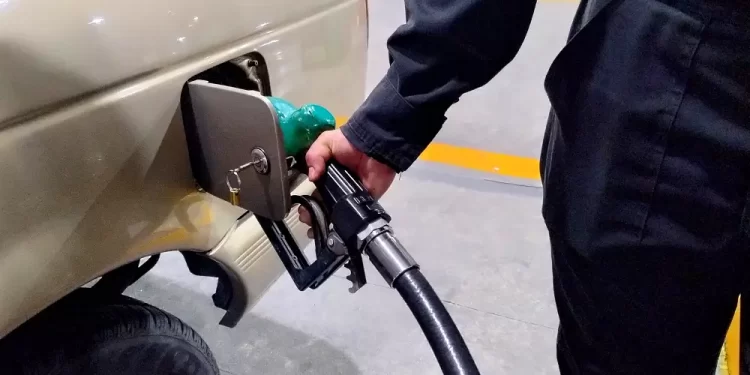 Apoyo a automovilistas mediante descuentos al IEPS costará 28.7 mil millones de pesos en 2026: CIEP