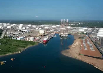 Registra Pemex incidentes en las refinerías Olmeca y Salamanca