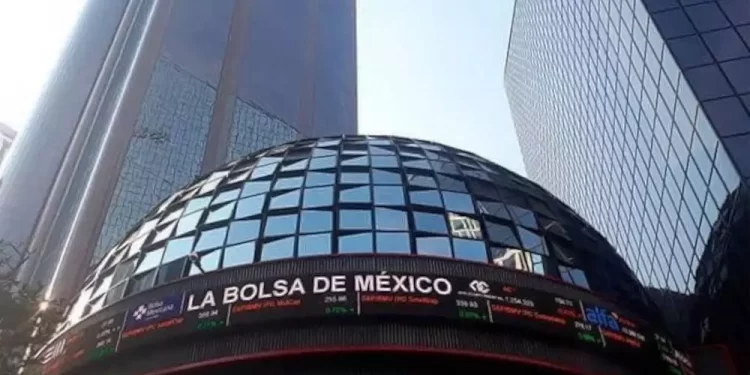 Stock exchange building with a glass dome and a wrapping stock ticker that reads 'LA BOLSA DE MEXICO' in Mexico City.