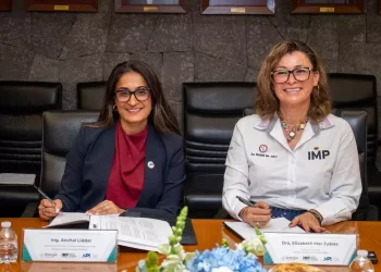 (Anchal Liddar del API y Elizabeth Mar Juárez, titular del IMP. Foto: IMP)