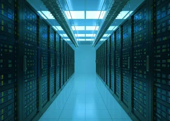 Alta demanda de turbinas aeroderivadas afectará costos de data centers en EE. UU.