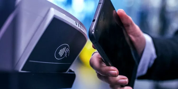 Digitalización de pagos en gasolinerías requiere infraestructura y conectividad segura: AMPES