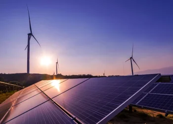 Están contemplados +2.8 billones de pesos en proyectos de energía al 2030: Hacienda